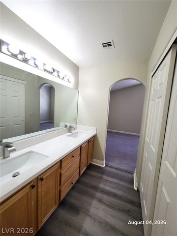 8236 West Rochelle Avenue, Las Vegas, NV 89147