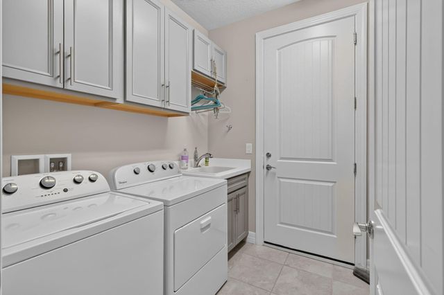 604 SE Monteiro Drive, Port St. Lucie, Port St Lucie, FL 34984