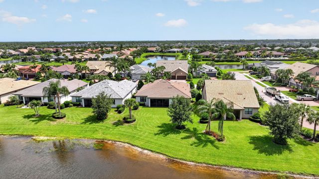 604 SE Monteiro Drive, Port St. Lucie, Port St Lucie, FL 34984