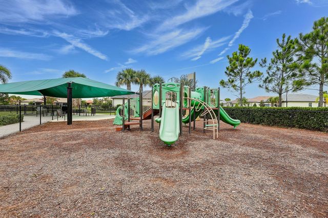 604 SE Monteiro Drive, Port St. Lucie, Port St Lucie, FL 34984