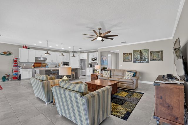 604 SE Monteiro Drive, Port St. Lucie, Port St Lucie, FL 34984
