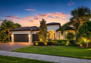 604 SE Monteiro Drive, Port St. Lucie, Port St Lucie, FL 34984