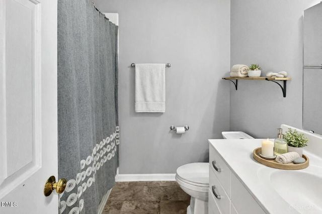 8221 Hempshire Place 105, Raleigh, NC 27613