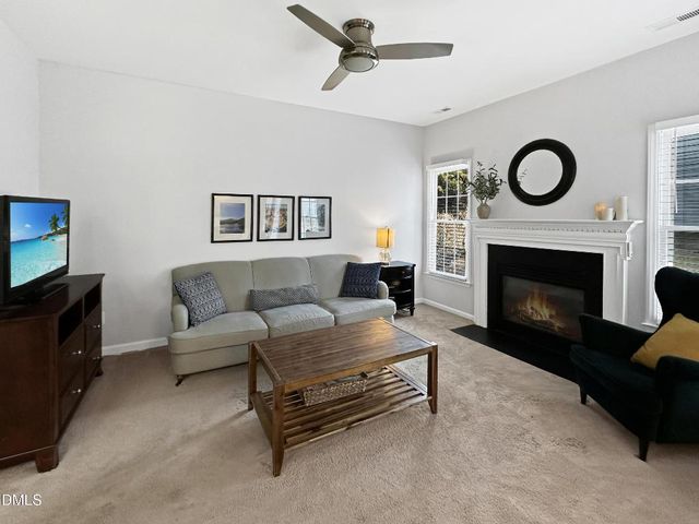 8221 Hempshire Place 105, Raleigh, NC 27613