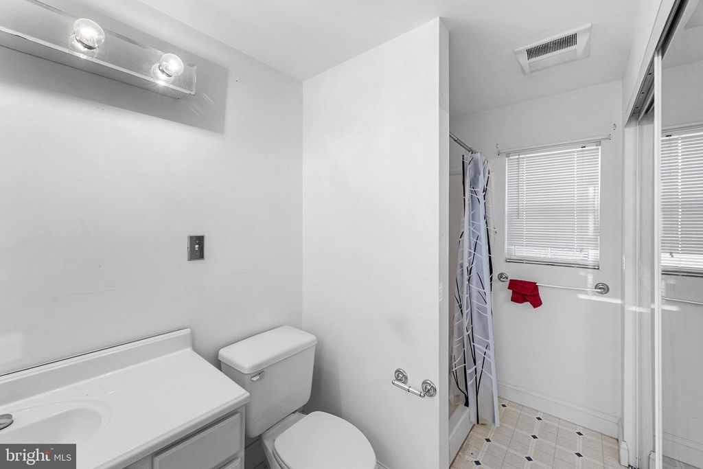 Image 15 of property listing at 1250 OLD MADISON RD, Madison, MD 21648