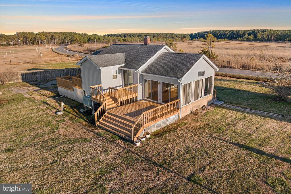 Image 3 of property listing at 1250 OLD MADISON RD, Madison, MD 21648