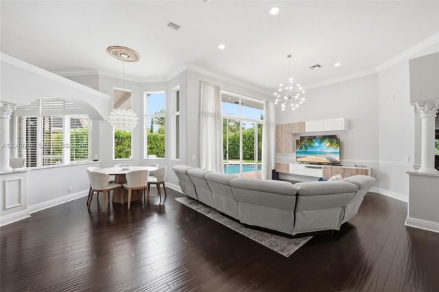 2542 Eagle Run Drive, Weston, FL 33327