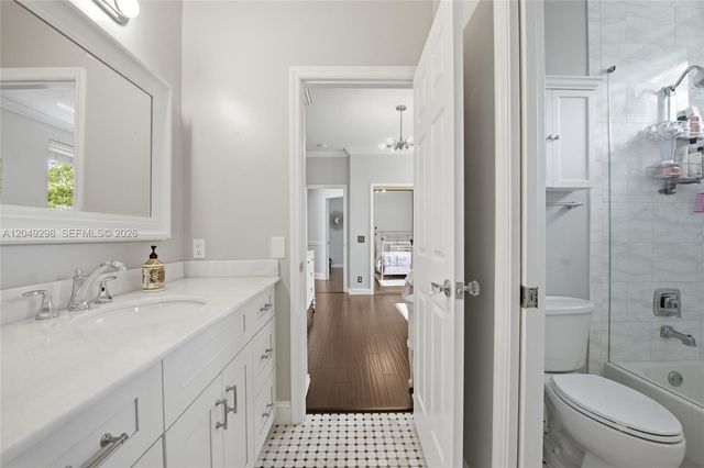 2542 Eagle Run Drive, Weston, FL 33327