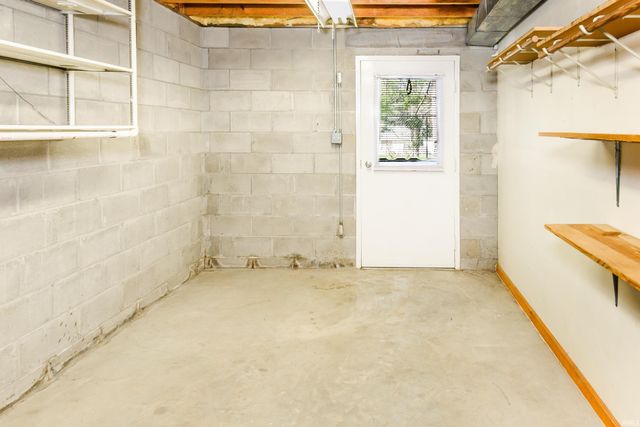 1611 E Thornton Drive, Bloomington, IN 47401