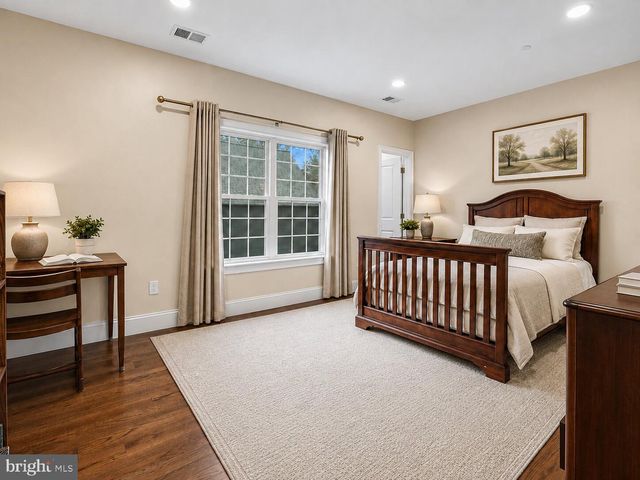 12107 GLEN MILL RD, Potomac, MD 20854