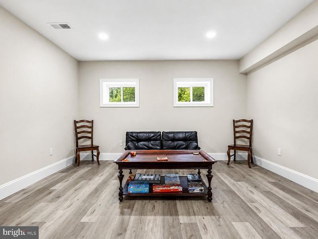 12107 GLEN MILL RD, Potomac, MD 20854