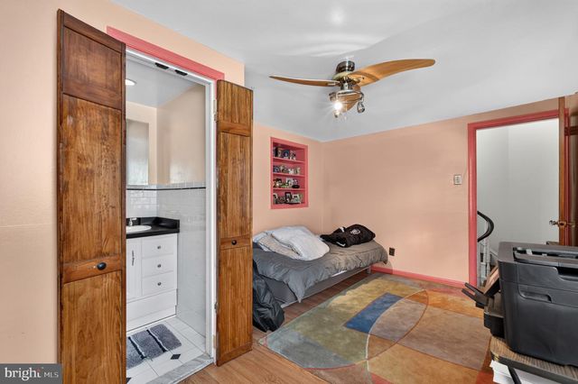114 N 21ST, Philadelphia, PA 19103