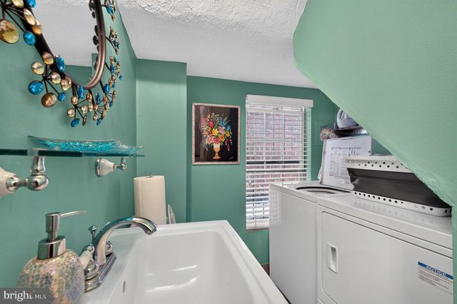 114 N 21ST, Philadelphia, PA 19103