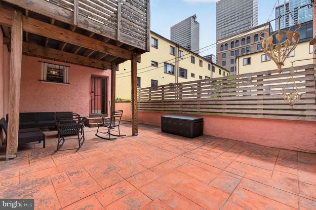 114 N 21ST, Philadelphia, PA 19103