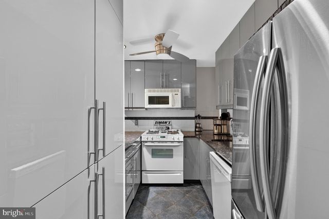114 N 21ST, Philadelphia, PA 19103