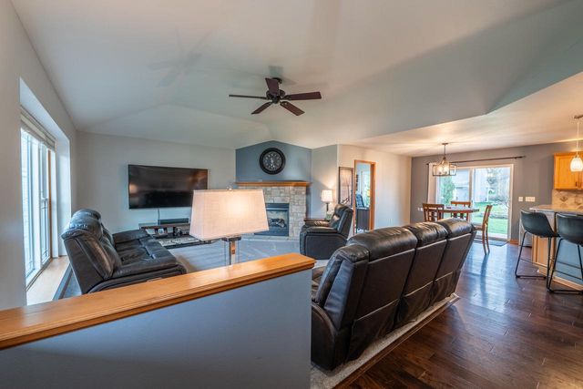 N172W20205 Woodland TRAIL, Jackson, WI 53037