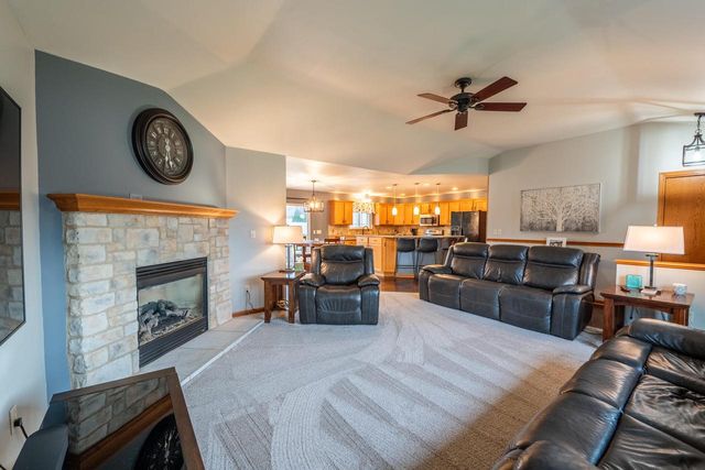 N172W20205 Woodland TRAIL, Jackson, WI 53037