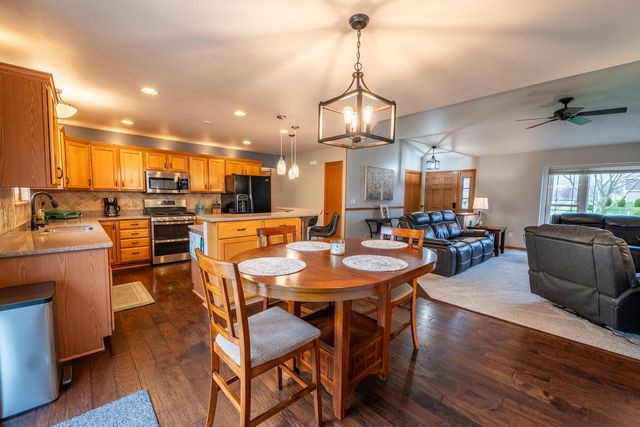 N172W20205 Woodland TRAIL, Jackson, WI 53037