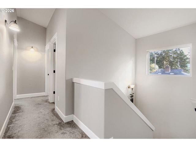 11060 Ne OREGON St, Portland, OR 97220