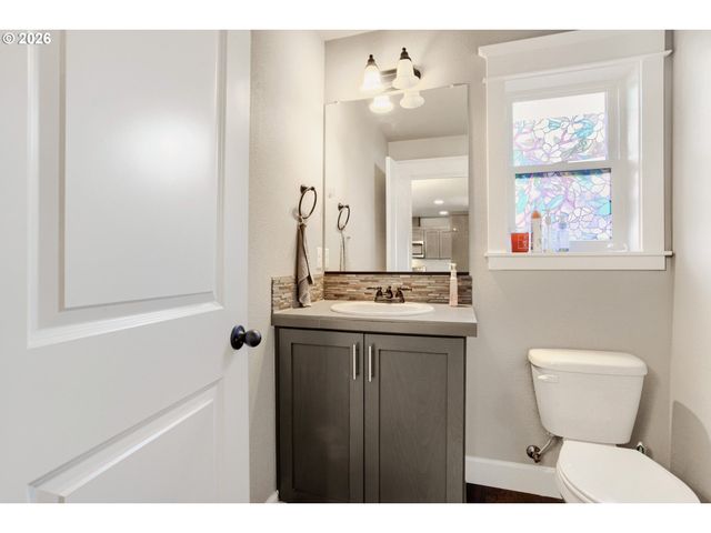 11060 Ne OREGON St, Portland, OR 97220