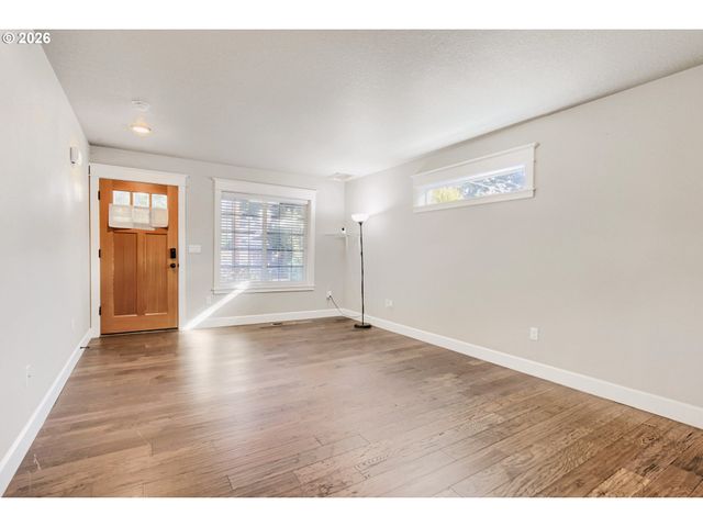 11060 Ne OREGON St, Portland, OR 97220