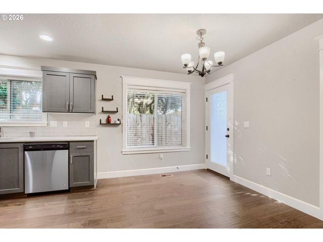 11060 Ne OREGON St, Portland, OR 97220