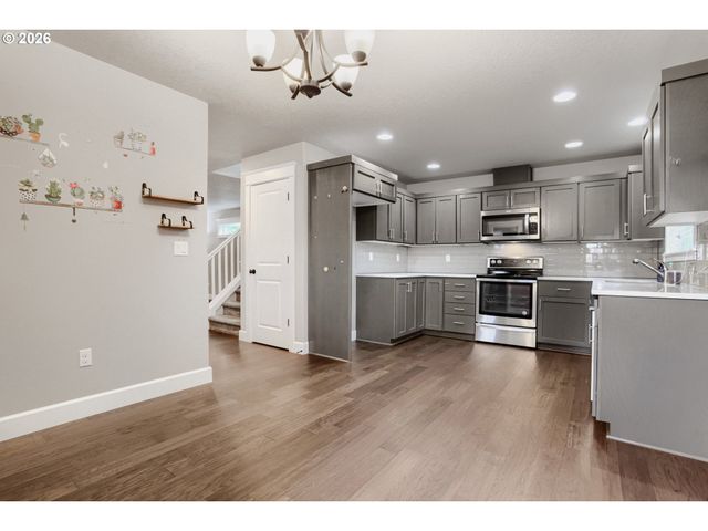 11060 Ne OREGON St, Portland, OR 97220