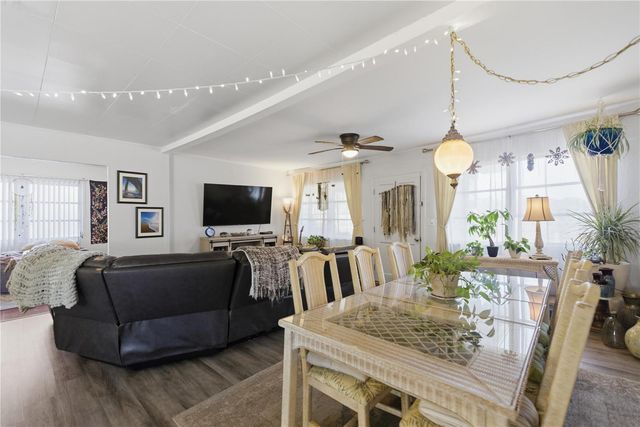 872 LAKE SHORE TERRACE, Interlachen, FL 32148