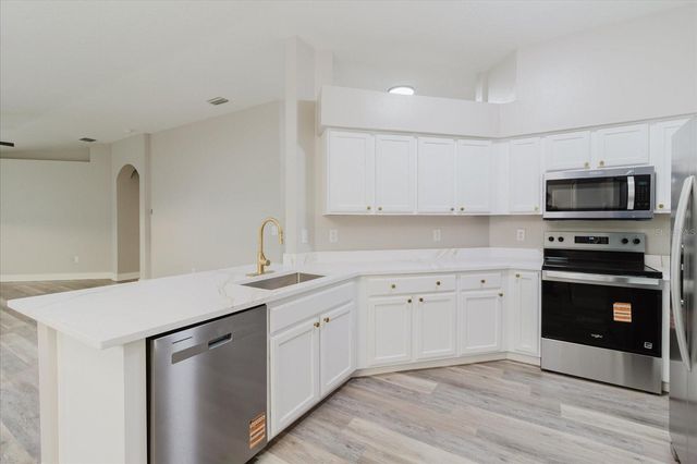 7861 CARRIAGE POINTE DRIVE, Gibsonton, FL 33534