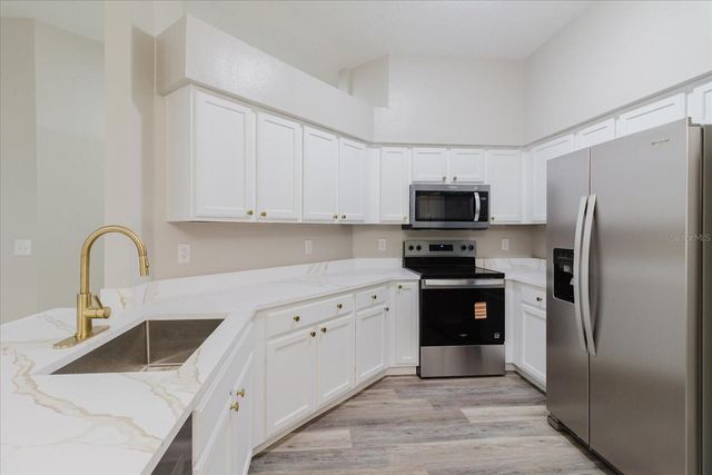 7861 CARRIAGE POINTE DRIVE, Gibsonton, FL 33534