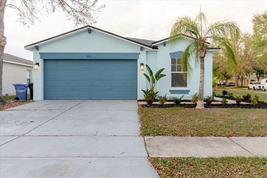 Image 1 of property listing at 7861 CARRIAGE POINTE DRIVE, Gibsonton, FL 33534
