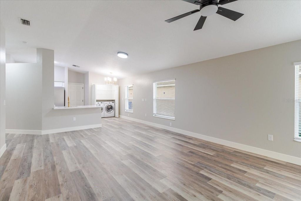 Image 14 of property listing at 7861 CARRIAGE POINTE DRIVE, Gibsonton, FL 33534