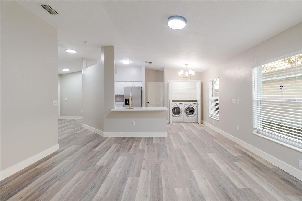 Image 16 of property listing at 7861 CARRIAGE POINTE DRIVE, Gibsonton, FL 33534