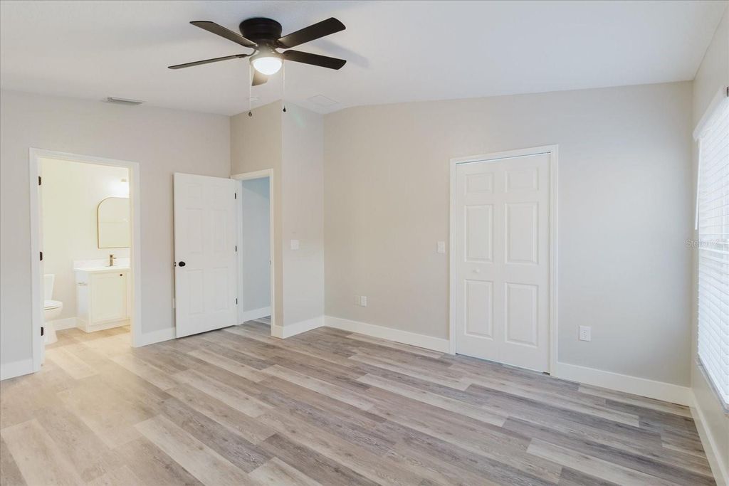 Image 30 of property listing at 7861 CARRIAGE POINTE DRIVE, Gibsonton, FL 33534