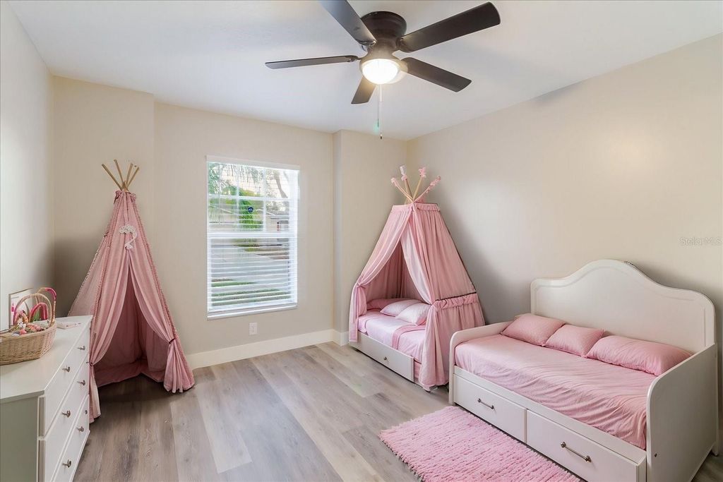 Image 8 of property listing at 7861 CARRIAGE POINTE DRIVE, Gibsonton, FL 33534