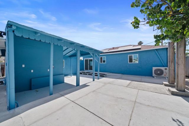 515 Iona Drive, San Diego, CA 92114