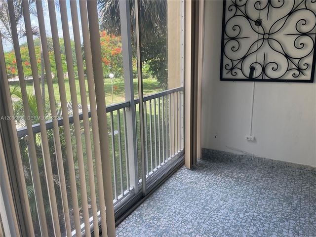 940 NE 199th Street 209, Miami, FL 33179