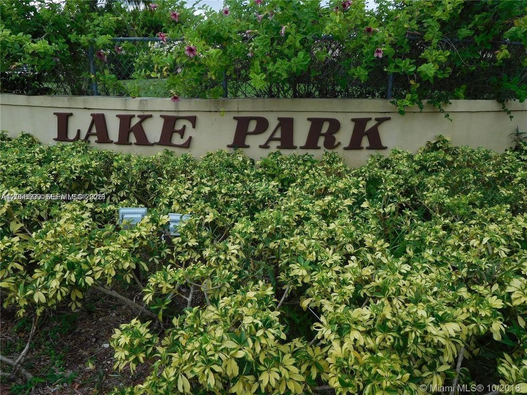 940 NE 199th Street 209, Miami, FL 33179