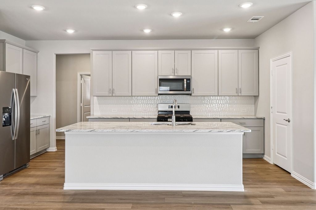 2007 Homestretch Drive, Seagoville, TX 75159
