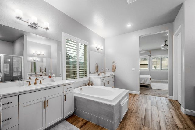 11323 N Via San Toma Drive, Fresno, CA 93730