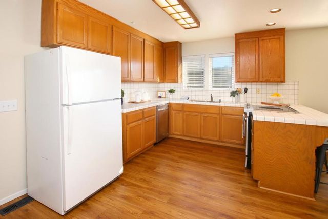 122 Ocean Street, Santa Cruz, CA 95060