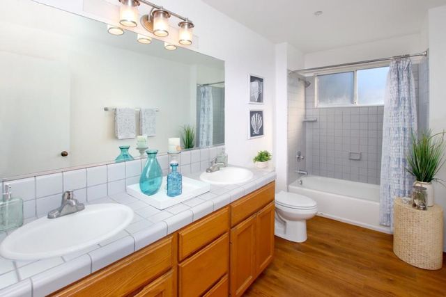 122 Ocean Street, Santa Cruz, CA 95060