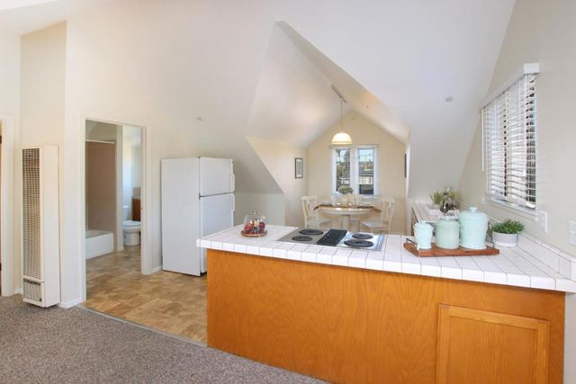 122 Ocean Street, Santa Cruz, CA 95060