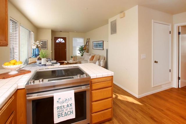 122 Ocean Street, Santa Cruz, CA 95060