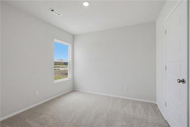 441 Rock Creek Drive, Tonganoxie, KS 66086