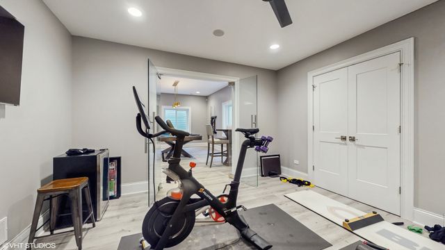 305 Briarwood Lane, Lincolnshire, IL 60069