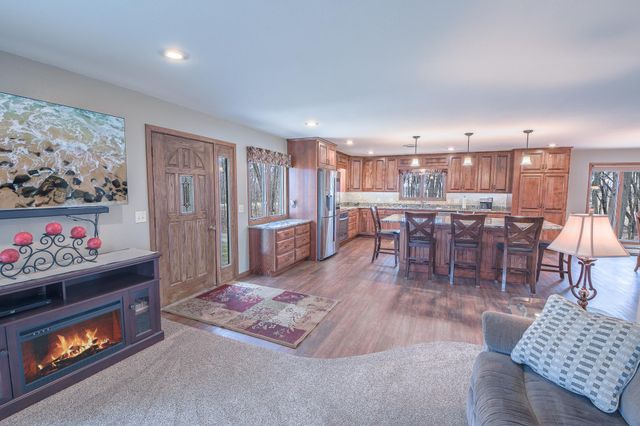 43453 105th Avenue, Holdingford, MN 56340