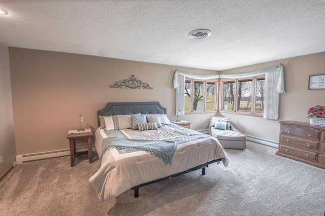 43453 105th Avenue, Holdingford, MN 56340