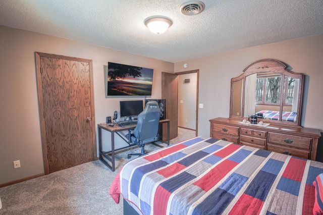 43453 105th Avenue, Holdingford, MN 56340