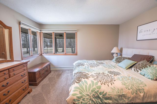 43453 105th Avenue, Holdingford, MN 56340